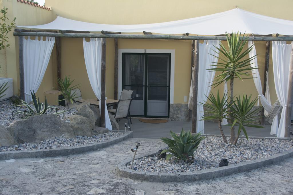 The Fig Boutique Suites Salir de Porto Экстерьер фото
